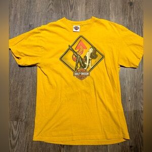 Harley Davidson “Dangerous Curves" Yellow Cotton T-Shirt Large